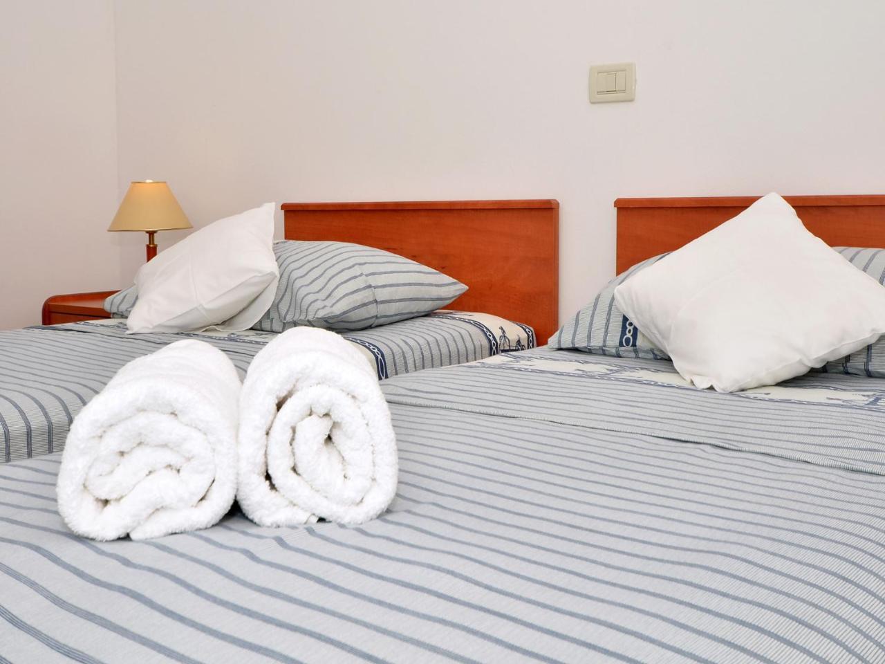 Apartments Nera Podstrana Zewnętrze zdjęcie