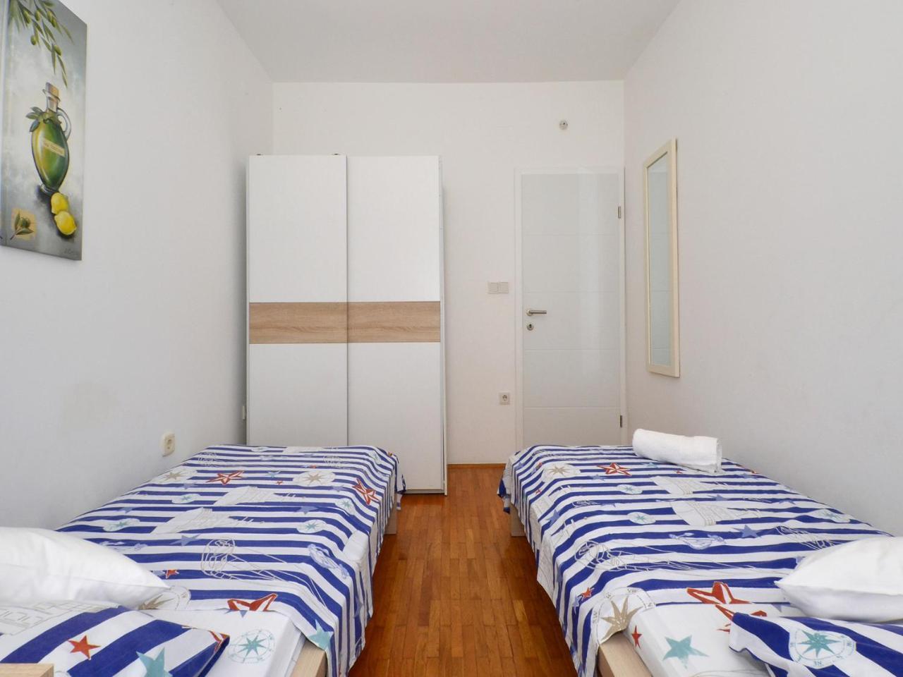 Apartments Nera Podstrana Zewnętrze zdjęcie