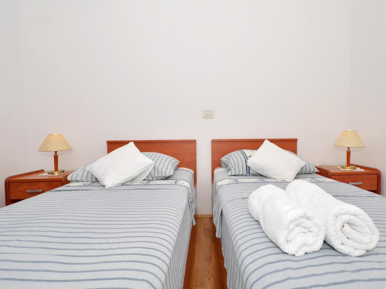 Apartments Nera Podstrana Zewnętrze zdjęcie